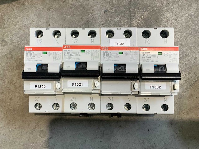 Abb - ds201m b16 - contactor (4x) - afbeelding 1 van  1
