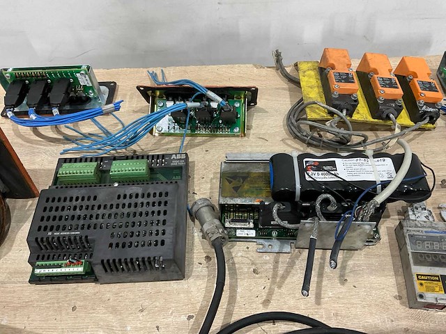 Abb - elektrische onderdelen - afbeelding 5 van  9