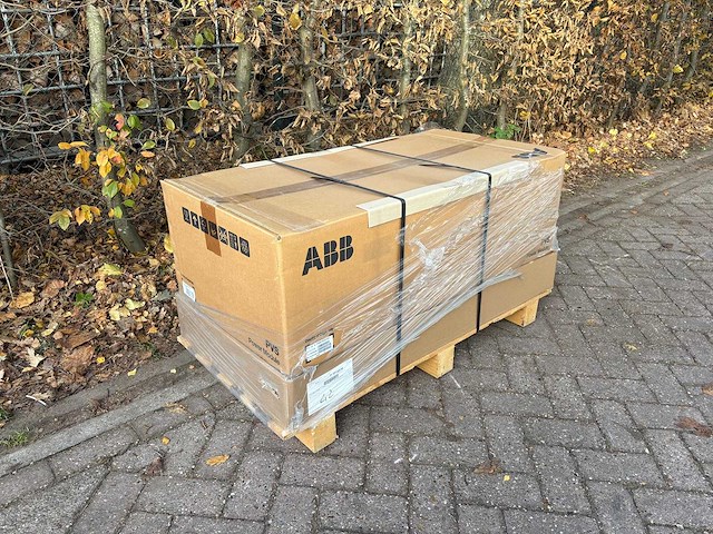 Abb - pvs-100-tl - 100kw (nieuwe) omvormer t.b.v. zonnepanelen (3-fase) - afbeelding 2 van  9