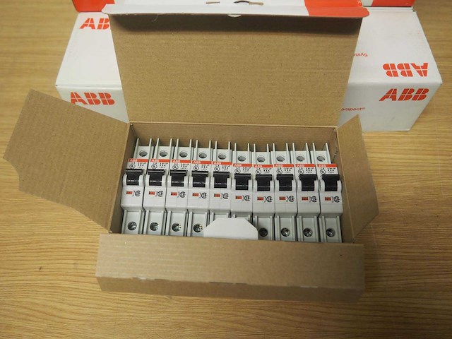 Abb - s201up-k8 - circuitbreakers (100x) - afbeelding 2 van  6
