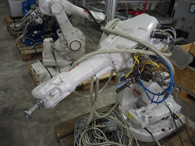 Abb ab - afbeelding 56 van  71