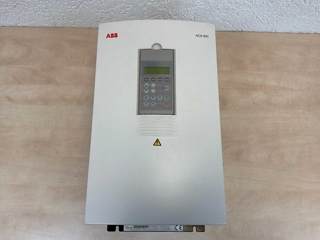 Abb acs 600 frequentieregelaar - afbeelding 1 van  2