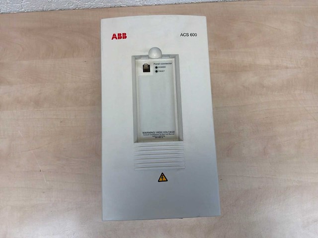 Abb acs 600 frequentieregelaar - afbeelding 1 van  2