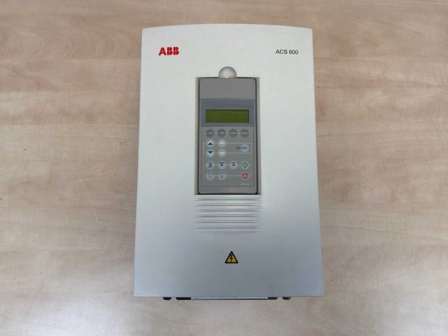 Abb acs 600 frequentieregelaar - afbeelding 1 van  1