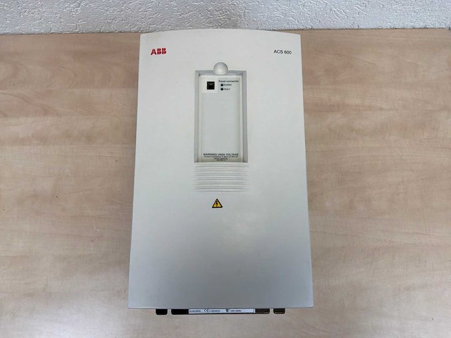 Abb acs 600 frequentieregelaar - afbeelding 1 van  2