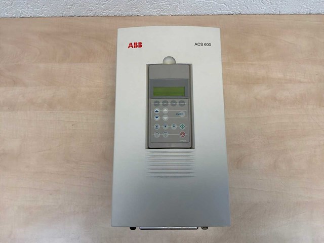 Abb acs 600 frequentieregelaar - afbeelding 1 van  2