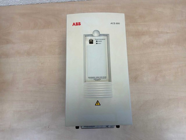 Abb acs 600 frequentieregelaar - afbeelding 1 van  1