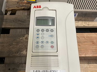 Abb acs800 frequentieregelaar - afbeelding 4 van  6