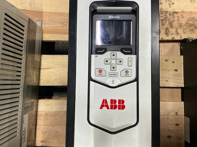 Abb acs880-01 frequentieregelaar - afbeelding 4 van  5