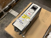 Abb acs880 frequentieregelaar - afbeelding 2 van  6