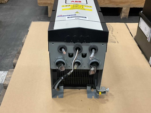 Abb acs880 frequentieregelaar - afbeelding 5 van  6