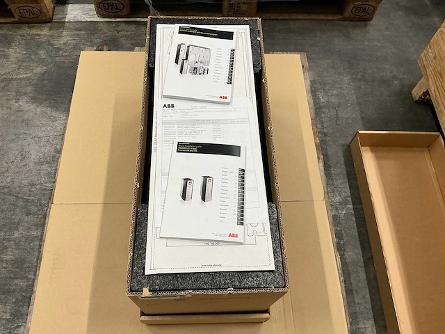 Abb acs880 frequentieregelaar - afbeelding 4 van  5