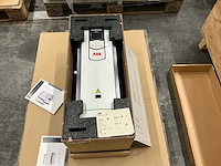 Abb acs880 frequentieregelaar - afbeelding 1 van  5