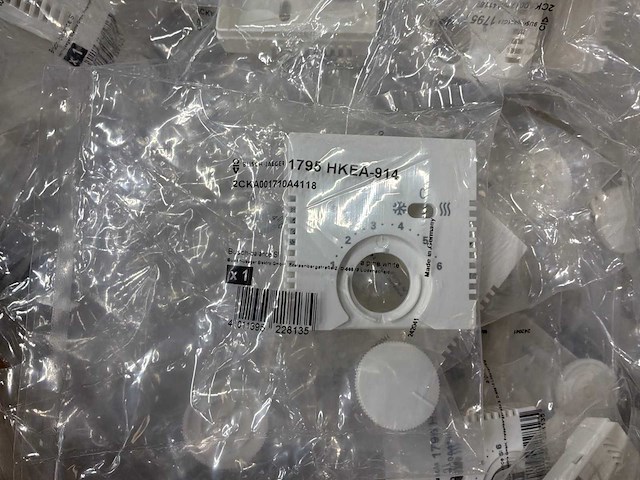 Abb busch-jaeger 1795 hkea-914 balance centraalplaat (260x) - afbeelding 2 van  7