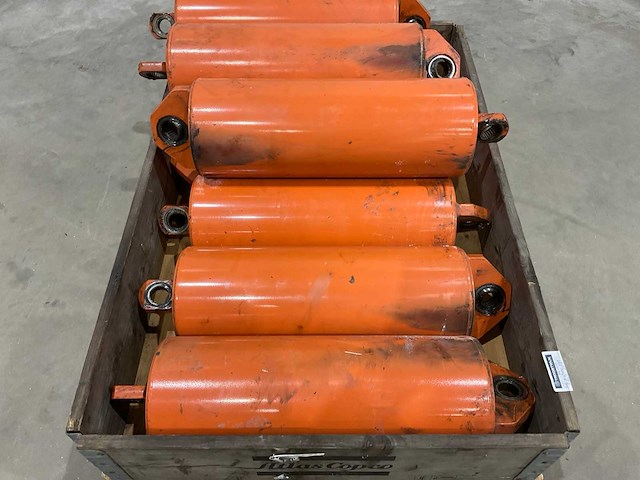 Abb cilinders voor lasrobot (8x) - afbeelding 3 van  5