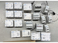 Abb, eaton - groepenkast componenten w.o. aardlekautomaten en hoofdschakelaars (28x)