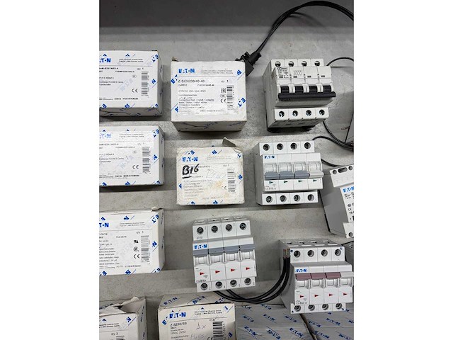 Abb, eaton - groepenkast componenten w.o. aardlekautomaten en hoofdschakelaars (28x) - afbeelding 3 van  7