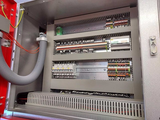 Abb / elatec middenspanningsschakelinstallatie, 16-veld, 12 kv, 1250 a - afbeelding 2 van  22