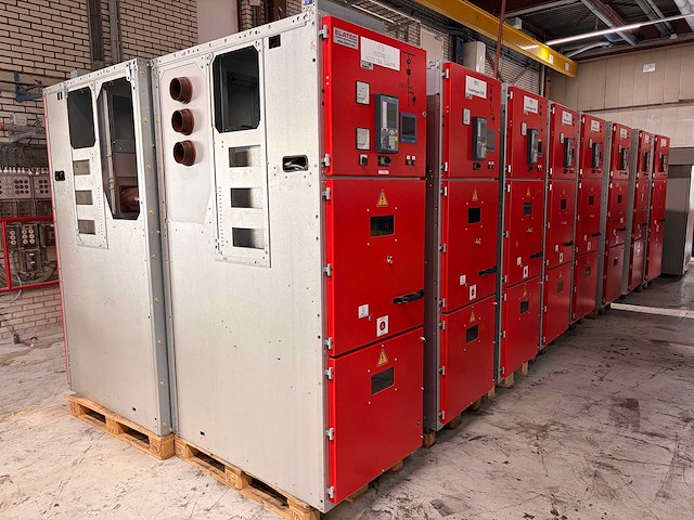 Abb / elatec middenspanningsschakelinstallatie, 16-veld, 12 kv, 1250 a - afbeelding 16 van  22