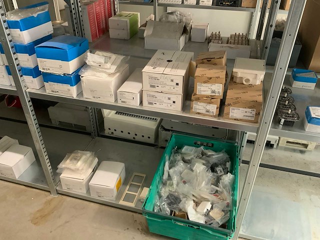 Abb en busch-jeager installatiemateriaal - afbeelding 9 van  10