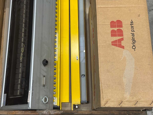 Abb, honeywell, schneider - electronics - afbeelding 6 van  9