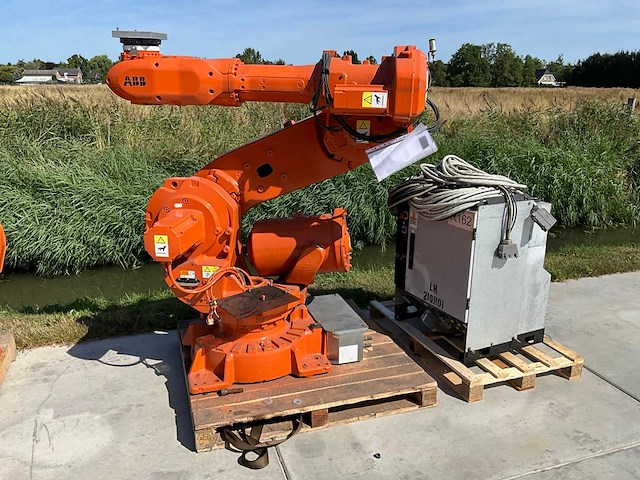 Abb irb6640 industriële robot - afbeelding 1 van  10