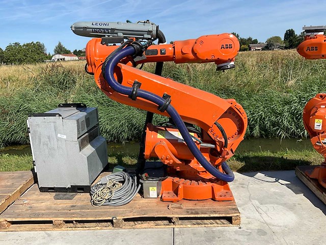 Abb irb6640 industriële robot - afbeelding 2 van  10