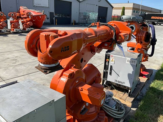 Abb irb6640 industriële robot - afbeelding 2 van  10