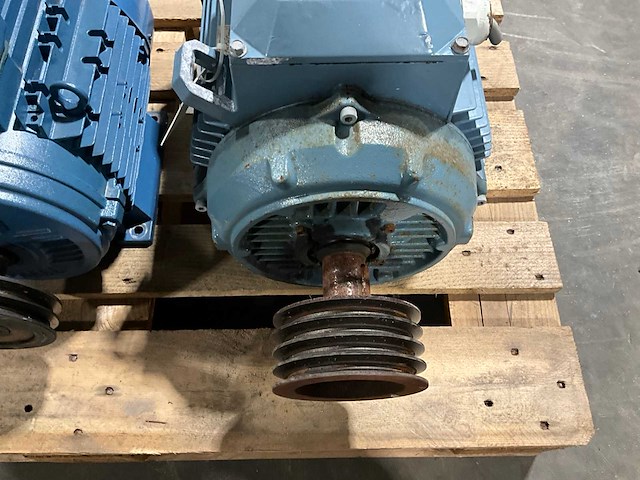 Abb m3aa 160 mla elektromotor - afbeelding 2 van  3