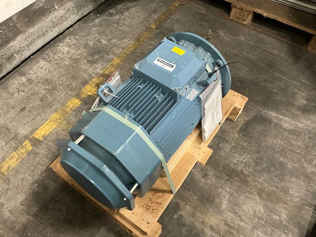 Abb m3aa 160 mlb6 elektromotor - afbeelding 3 van  4