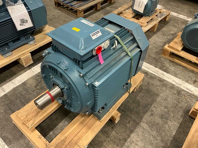 Abb m3aa 250 sma4 elektromotor - afbeelding 2 van  4