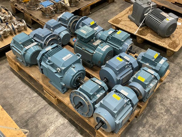 Abb m3aa elektromotor (13x) - afbeelding 1 van  9