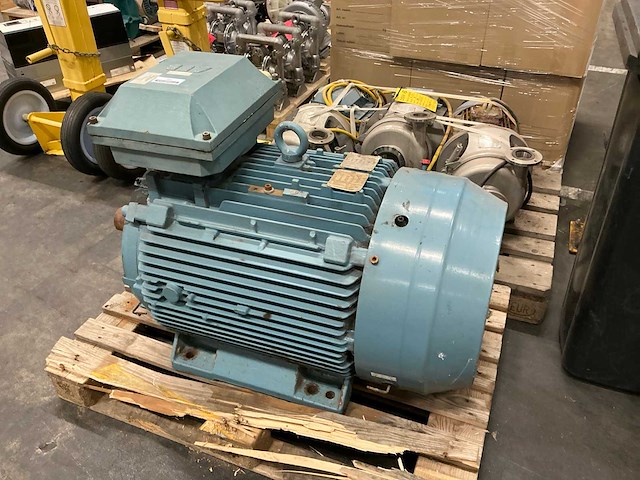 Abb m3bp 280 sma 4 elektromotor - afbeelding 2 van  3