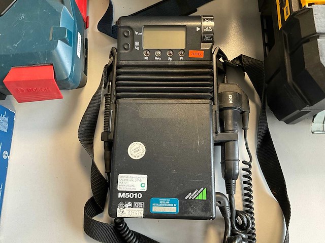 Abb metrawatt m5010 installatie tester - afbeelding 1 van  5