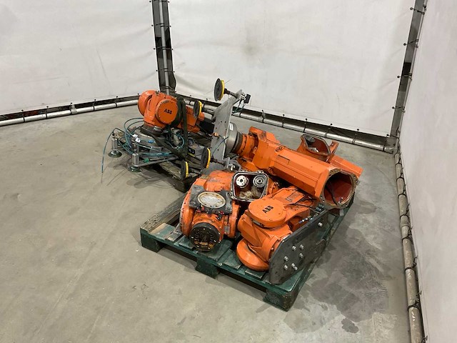 Abb partij lasrobot onderdelen - afbeelding 1 van  14