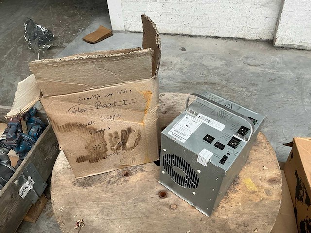 Abb power suply voor robot ongebruikt - afbeelding 1 van  11