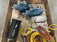 Abb, rexroth - partij industriële servomotoren & hydrauliekventielen - afbeelding 3 van  8
