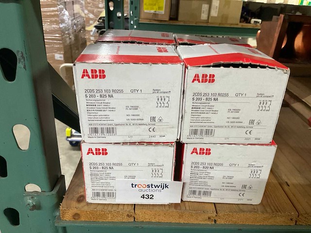 Abb s203 b25 automaat (8x) - afbeelding 1 van  1