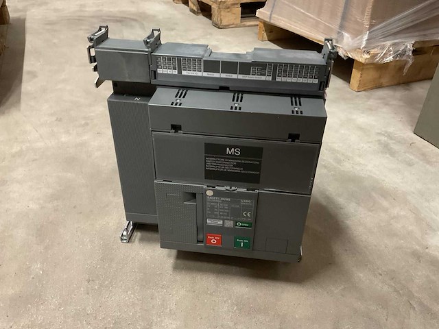 Abb sace e1.2n/ms vermogensschakelaar - afbeelding 1 van  2