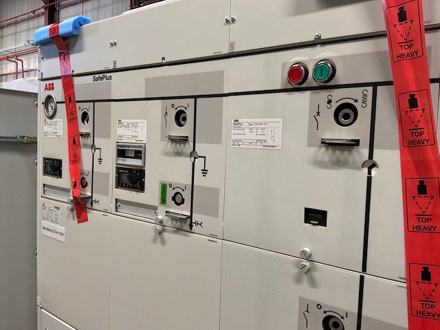 Abb safeplus ccmv <24kv ccmv (10kv vt) - afbeelding 13 van  17