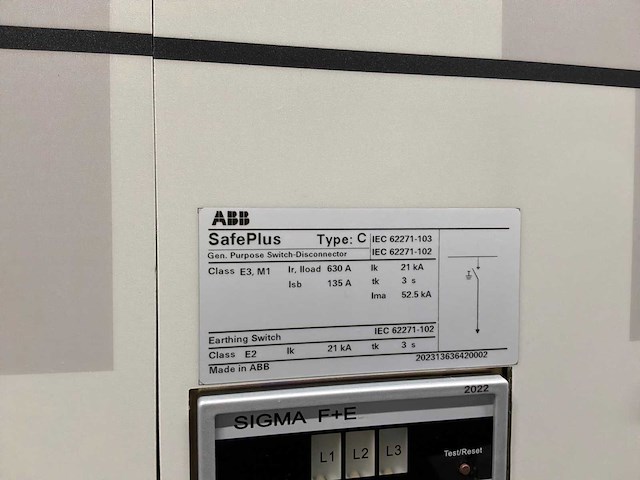 Abb safeplus ccmv <24kv ccmv (10kv vt) - afbeelding 7 van  17