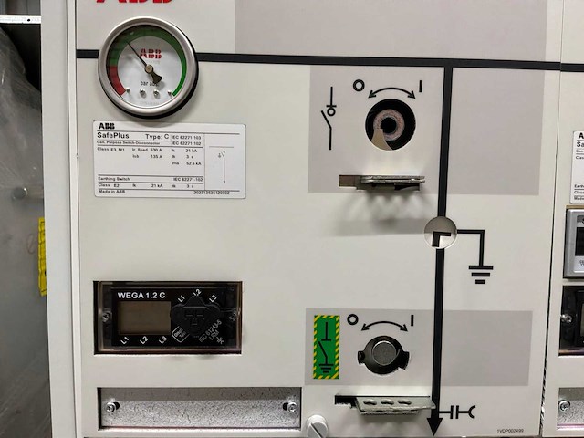 Abb safeplus ccmv <24kv ccmv (10kv vt) - afbeelding 16 van  17