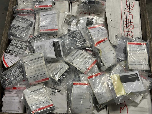 Abb / schneider - partij accessoires - afbeelding 2 van  9