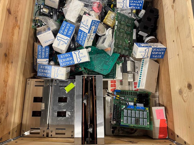 Abb, siemens - partij industriële elektronica, printplaten & plc onderdelen (62kg) - afbeelding 2 van  9