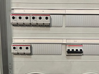 Abb …spanning kast met inhoud, abb - afbeelding 4 van  10