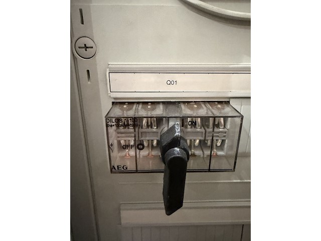 Abb …spanning kast met inhoud, abb - afbeelding 8 van  10