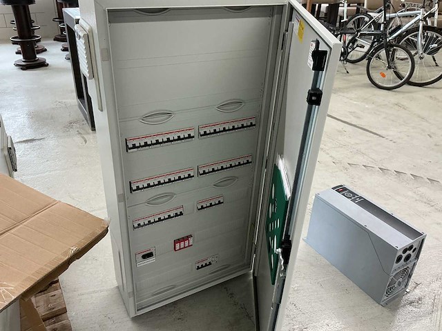 Abb striebel&john tg207g zekeringkast - afbeelding 4 van  4