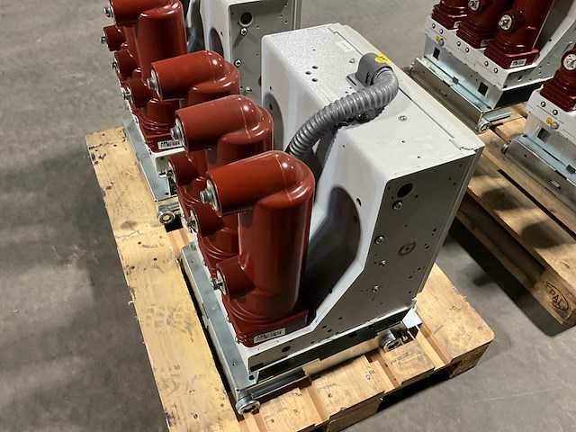 Abb vd4 12.06.25 vermogensschakelaar “12 kv” - afbeelding 3 van  6