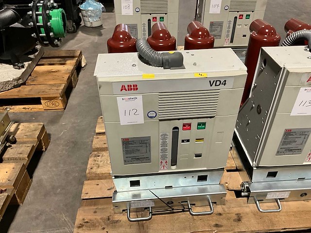 Abb vd4 12.06.25 vermogensschakelaar “12 kv” - afbeelding 1 van  5