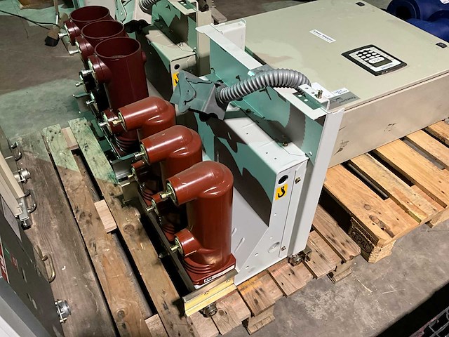 Abb vd4 12.06.25 vermogensschakelaar “12 kv” - afbeelding 2 van  3